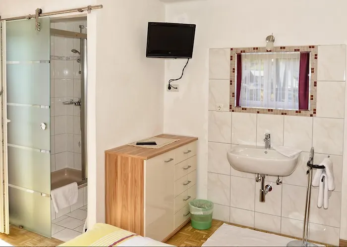 Haus Gabriela בית הארחה איטר